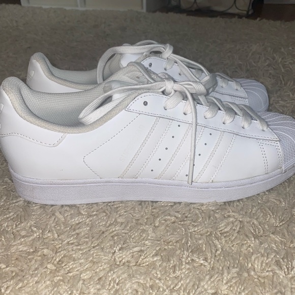 White women’s Adidas sneakers - size 9.5. - Picture 1 of 4